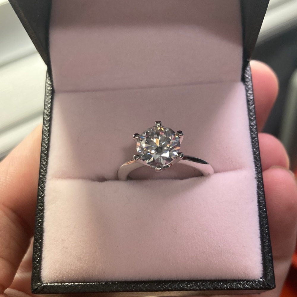 2 Carat Moissanite Engagement/Promise Ring